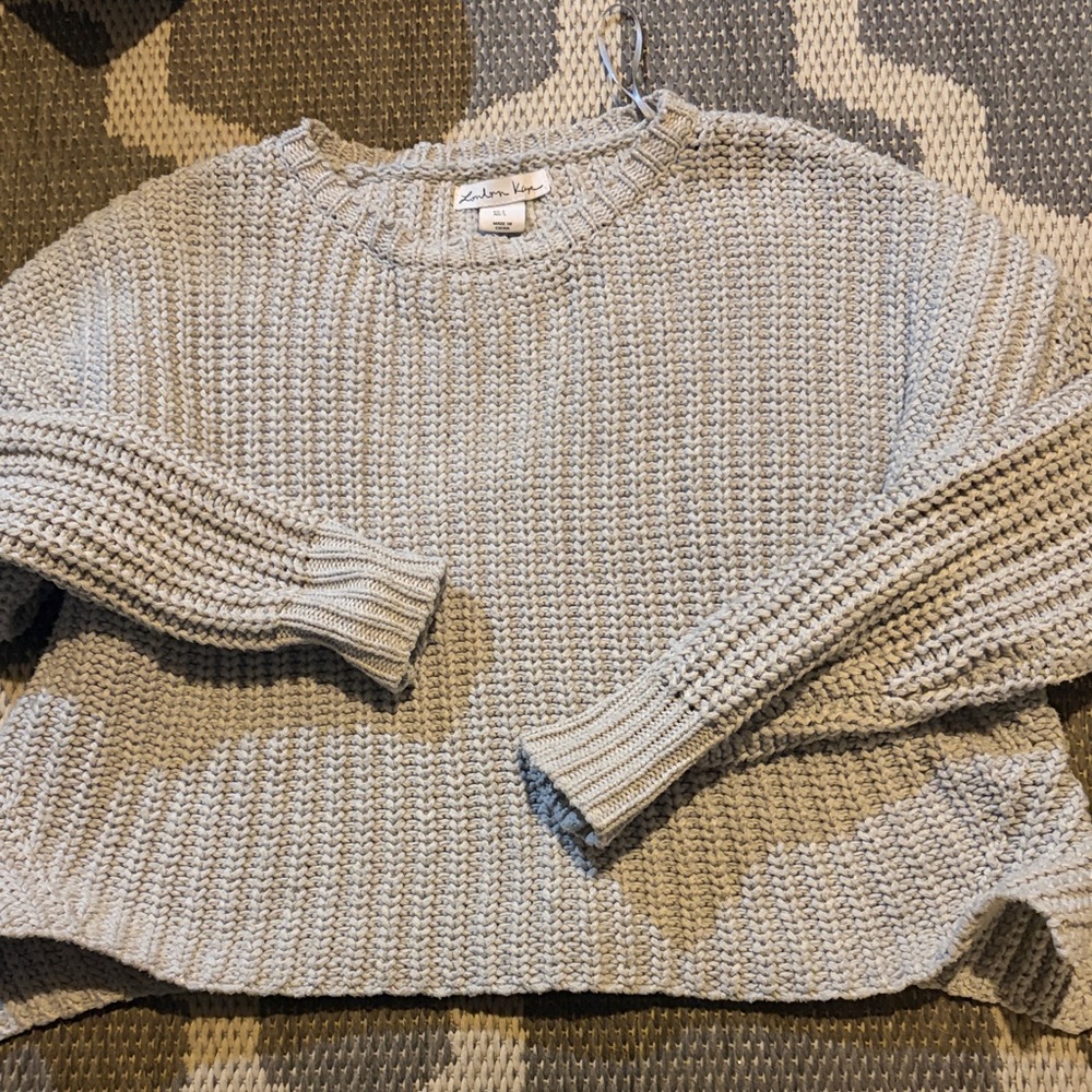Women's Soft Knit Sweater - Light Gray